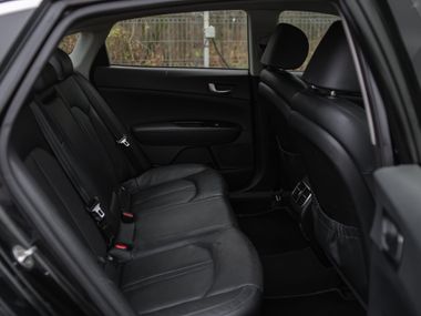 Kia Optima 2018 года, 185 859 км - вид 16