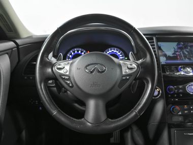 Infiniti Qx70 2017 года, 79 097 км - вид 8