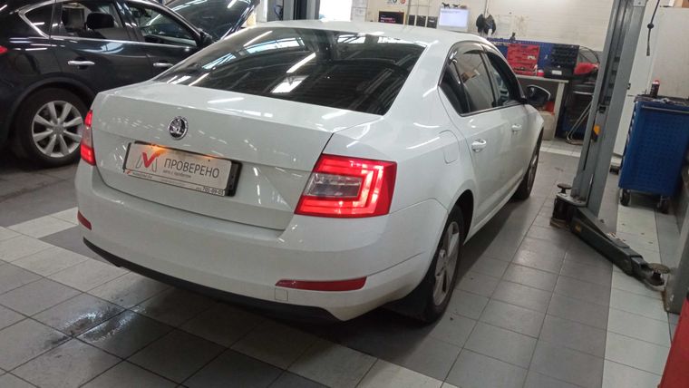 Skoda Octavia 2016 года, 556 159 км - вид 3