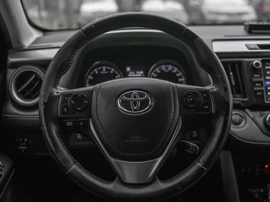 Toyota RAV4 2017 года, 200 858 км - вид 7