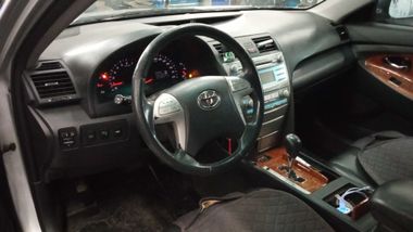 Toyota Camry 2008 года, 240 518 км - вид 5