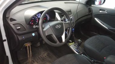 Hyundai Solaris 2016 года, 84 353 км - вид 5