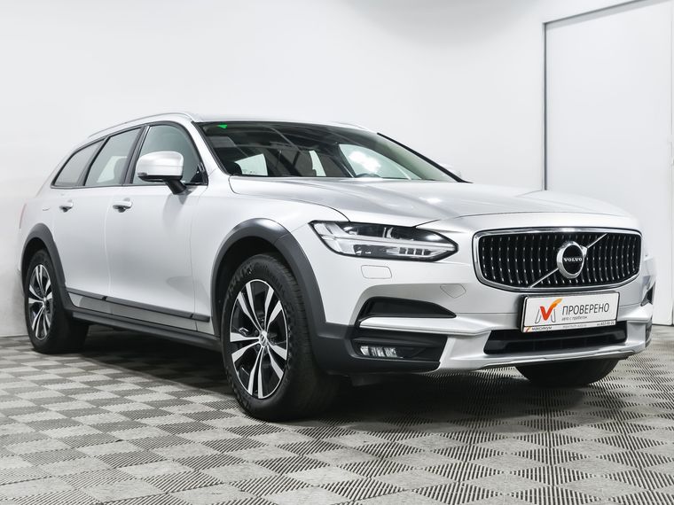 Volvo V90 Cross Country 2019 года, 213 565 км - вид 3