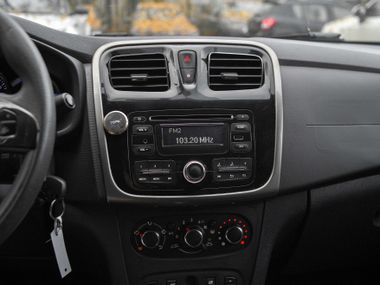 Renault Logan 2015 года, 212 944 км - вид 7