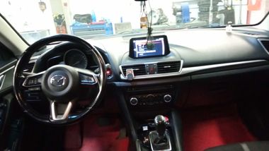 Mazda 3 2017 года, 118 903 км - вид 5