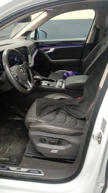 Volkswagen Touareg 2018 года, 85 098 км - вид 4