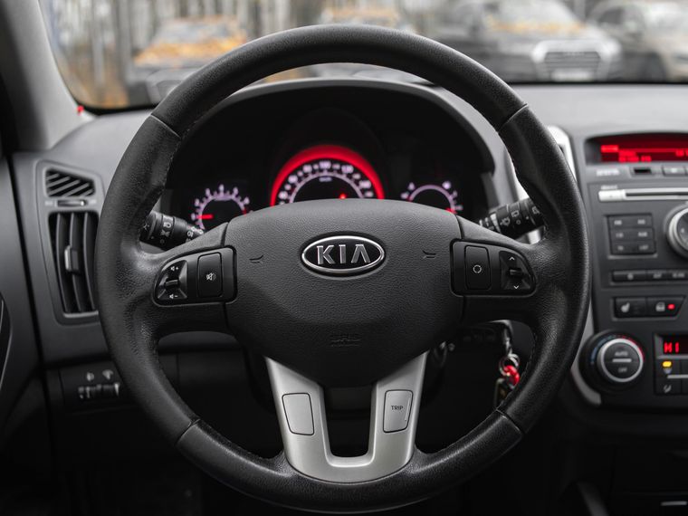 Kia Ceed 2011 года, 302 000 км - вид 7