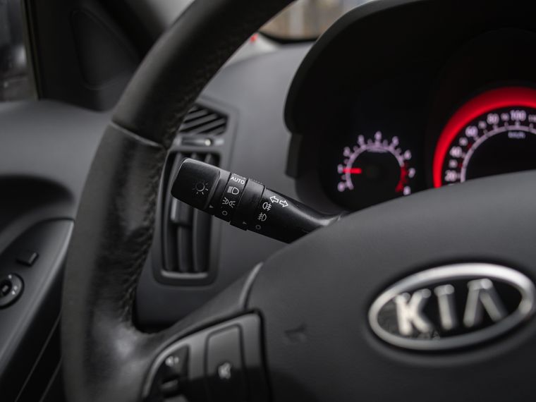 Kia Ceed 2011 года, 302 000 км - вид 6