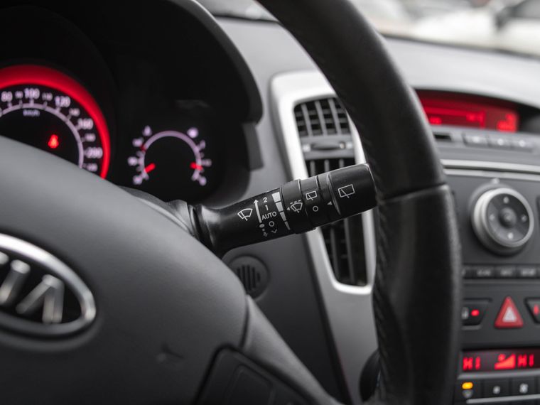 Kia Ceed 2011 года, 302 000 км - вид 8