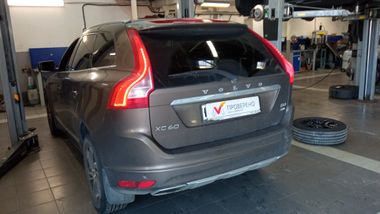 Volvo XC60 2014 года, 324 475 км - вид 4