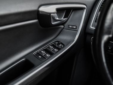 Volvo XC60 2014 года, 324 475 км - вид 9