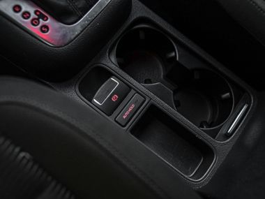 Volkswagen Tiguan 2013 года, 284 972 км - вид 9