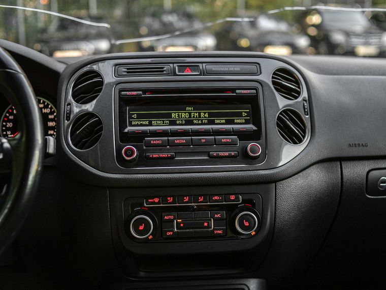 Volkswagen Tiguan 2013 года, 284 972 км - вид 8