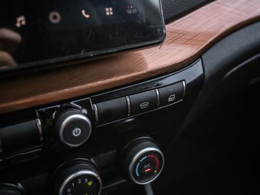ВАЗ (LADA) Vesta Cross 2023 года, 67 000 км - вид 9