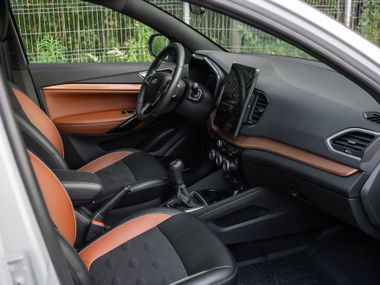 ВАЗ (LADA) Vesta Cross 2023 года, 67 000 км - вид 14