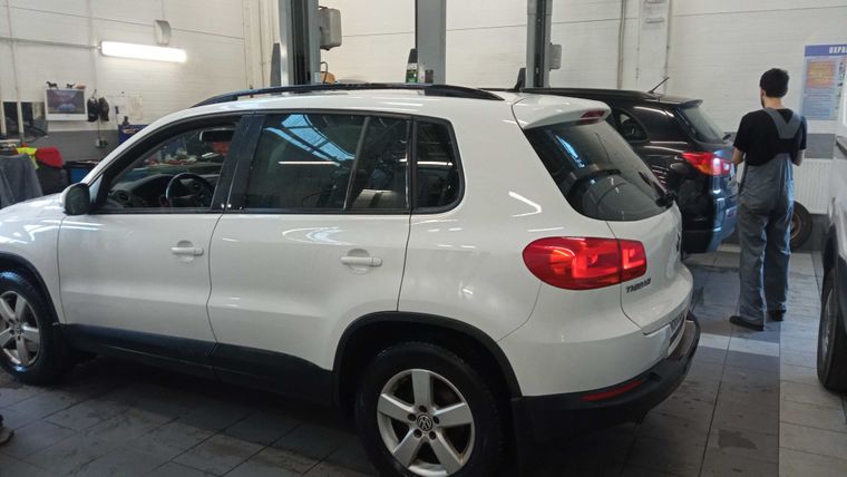 Volkswagen Tiguan 2012 года, 124 566 км - вид 4