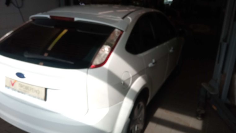 Ford Focus 2011 года, 228 619 км - вид 3