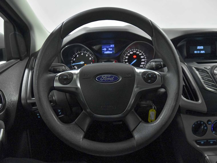 Ford Focus 2013 года, 218 685 км - вид 9