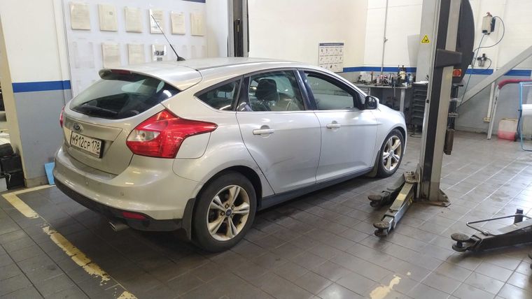 Ford Focus 2012 года, 61 583 км - вид 3