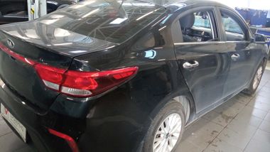 KIA Rio 2018 года, 118 527 км - вид 3