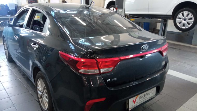 KIA Rio 2018 года, 118 527 км - вид 4