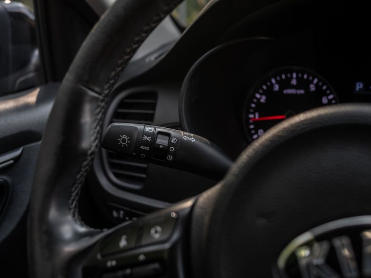 KIA Rio 2018 года, 118 527 км - вид 6