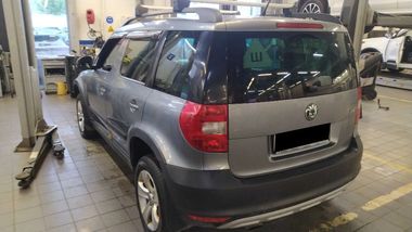 Skoda Yeti 2011 года, 120 607 км - вид 3
