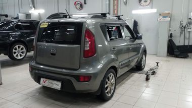KIA Soul 2013 года, 128 581 км - вид 3