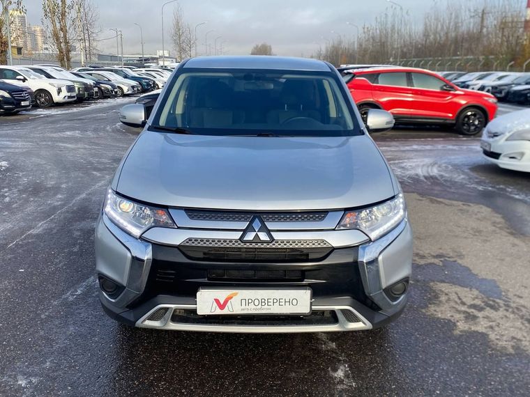 Mitsubishi Outlander 2021 года, 45 986 км - вид 3