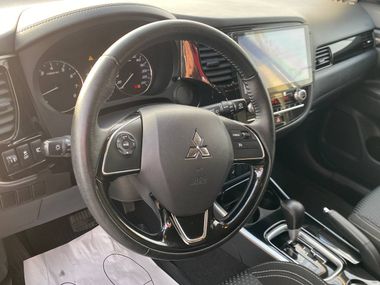 Mitsubishi Outlander 2021 года, 45 986 км - вид 10