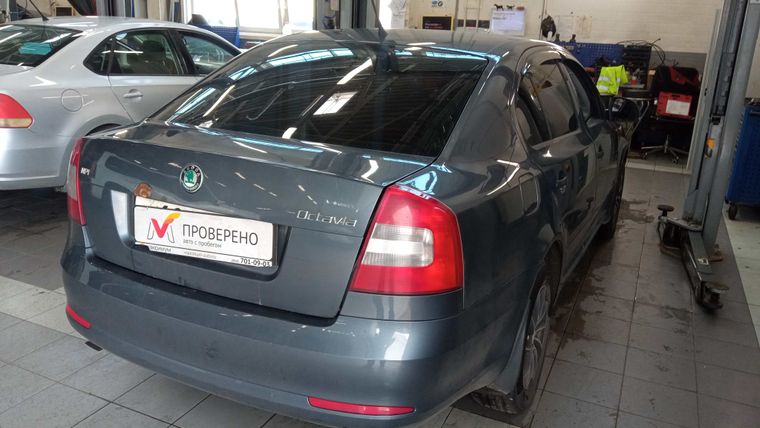 Skoda Octavia 2011 года, 301 196 км - вид 3