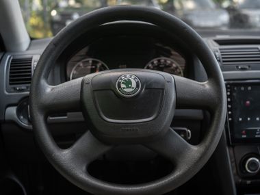Skoda Octavia 2011 года, 301 196 км - вид 6