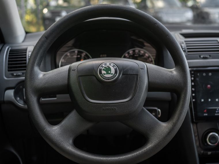 Skoda Octavia 2011 года, 301 196 км - вид 6