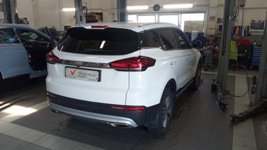 Geely Atlas Pro 2023 года, 27 598 км - вид 3