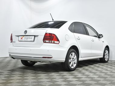 Volkswagen Polo 2015 года, 77 039 км - вид 5