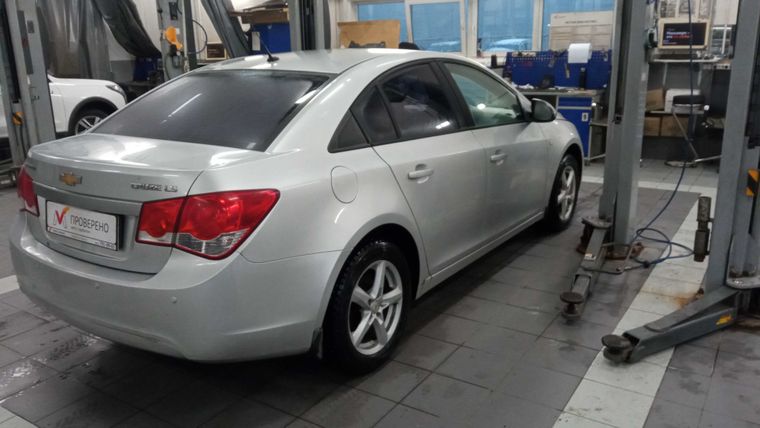 Chevrolet Cruze 2012 года, 215 721 км - вид 4