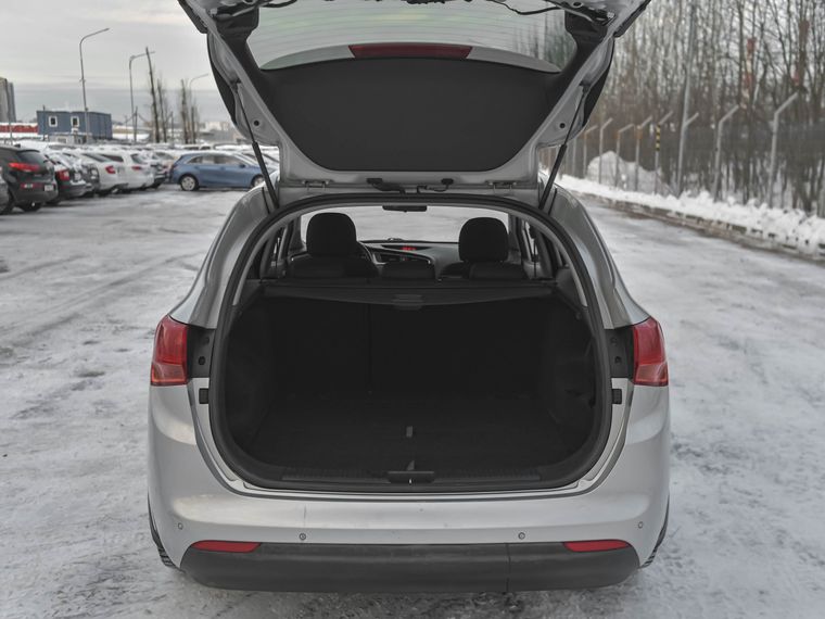 KIA Ceed 2018 года, 106 045 км - вид 13