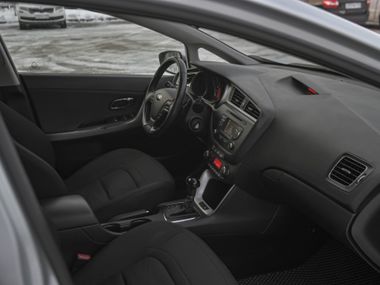 KIA Ceed 2018 года, 106 045 км - вид 12