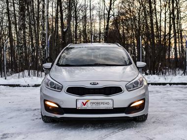 KIA Ceed 2018 года, 106 045 км - вид 3