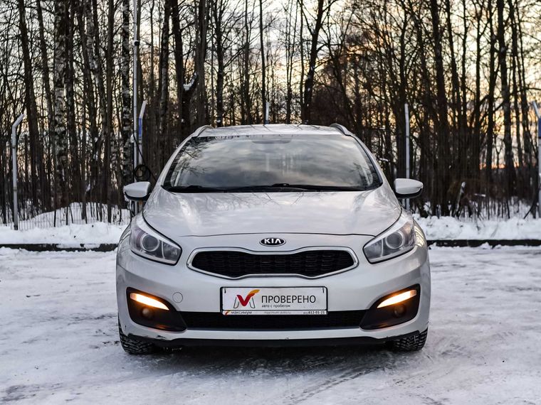 KIA Ceed 2018 года, 106 045 км - вид 3