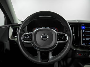 Volvo XC60 2019 года, 123 219 км - вид 9