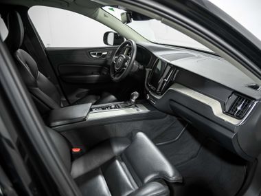 Volvo XC60 2019 года, 123 219 км - вид 18