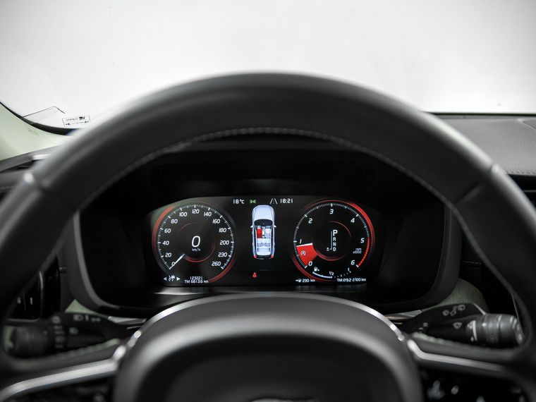 Volvo XC60 2019 года, 123 219 км - вид 7