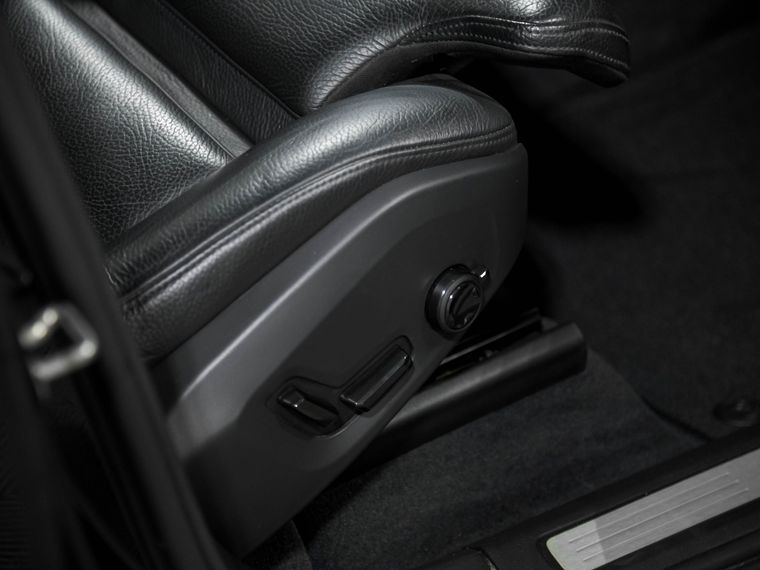 Volvo XC60 2019 года, 123 219 км - вид 19