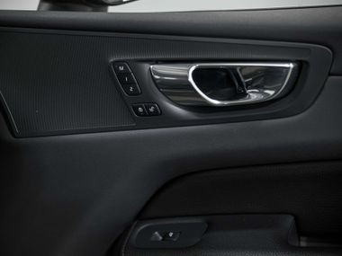 Volvo XC60 2019 года, 123 219 км - вид 20
