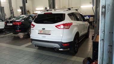 Ford Kuga 2015 года, 158 838 км - вид 3