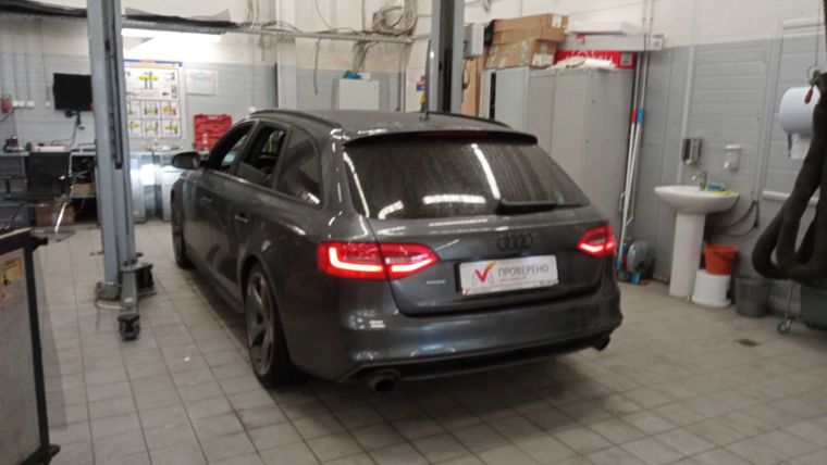 Audi A4 2015 года, 134 902 км - вид 4