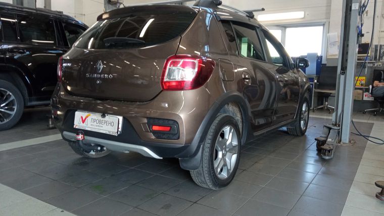 Renault Sandero Stepway 2018 года, 106 614 км - вид 3