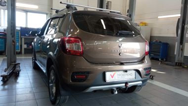 Renault Sandero Stepway 2018 года, 106 614 км - вид 4