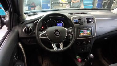 Renault Sandero Stepway 2018 года, 106 614 км - вид 5